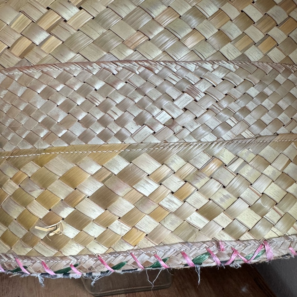 Hand‑woven Straw Floral Tote with “Bahamas” Stitching — Beach Chic 13″ Straw Bag - Picture 10 of 14